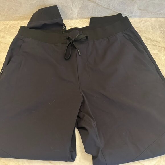 Ten Thousand Black A—L Jogger - Picture 5 of 10